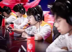 米乐体育官方网站入口-关于北方墨狱全队膝盖弯曲，抢下首胜的信息